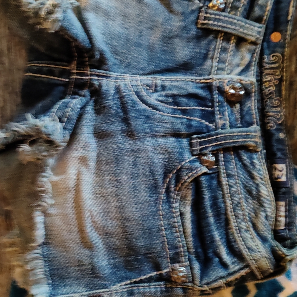 Miss me shorts - Picture 2 of 2